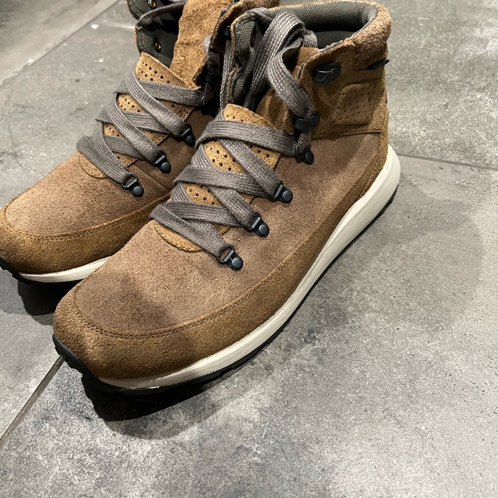 Merrell - Picture 4 of 8